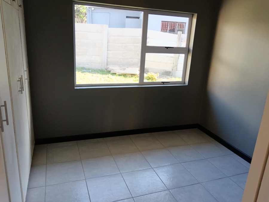 4 Bedroom Property for Sale in Beacon Bay North Eastern Cape